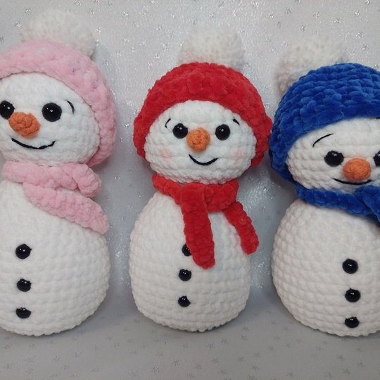 Häkelanleitung: Flocki der Schneemann – Dekofigur oder Kuschelfreund