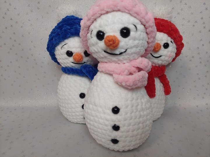 Häkelanleitung: Flocki der Schneemann – Dekofigur oder Kuschelfreund