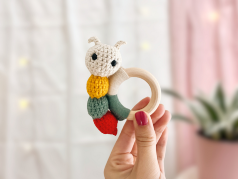 Häkelanleitung Raupe Greifling Babyspielzeug