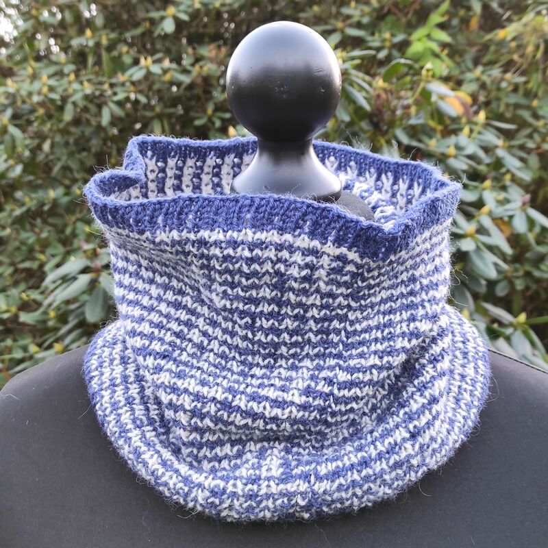 Kedja Cowl, slipped stitches, reversible, knitting pattern - Image 7