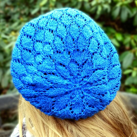 Prisca Beanie, Hat with Lace pattern, knitting pattern