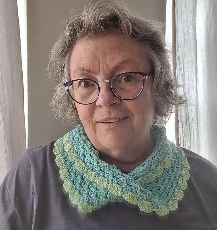 gehäkelter Möbius "Fluffy Granny Loop" - Bild 4