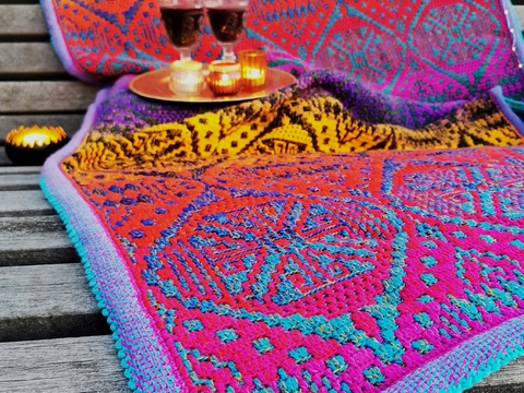 "1002 Nächte"   Anleitung für eine Decke und Tasche in Mosaikhäkeltechnik