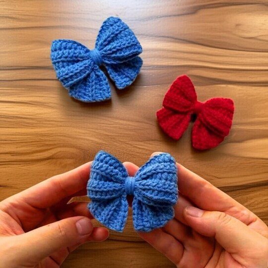 Crochet Bow Hair Clip Pattern (PDF + Video Tutorial)