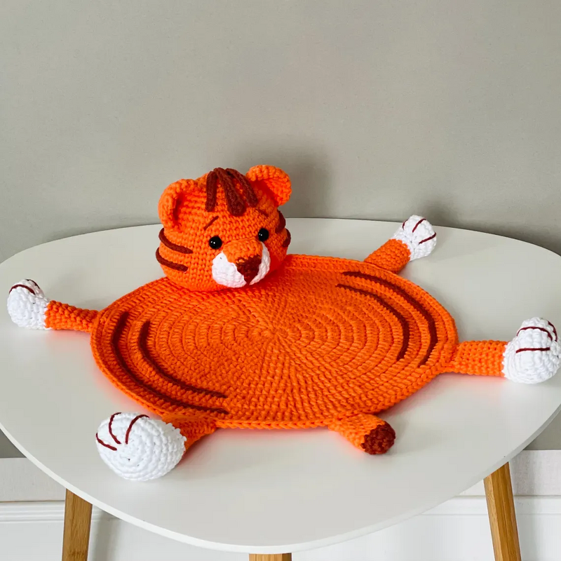 Crochet Pattern Tiger Placemat for Baby Decor - Image 4