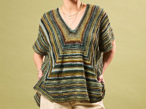 RAGLAN-PONCHO CHARIS, IM KAROMUSTER GESTRICKT