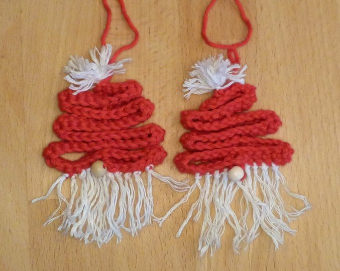 Häkelanleitung Anhänger Tannenbaum und Weihnachtsmann