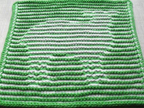 Schäfchen in Schattenstricktechnik mit dem besondern Rand