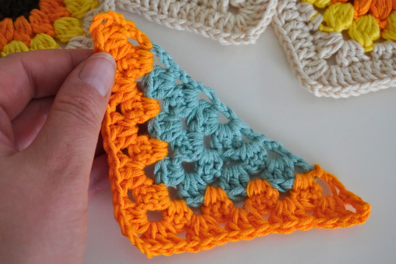 Half Granny Square / Granny Triangle – Perfect for Shawls, Blankets & More