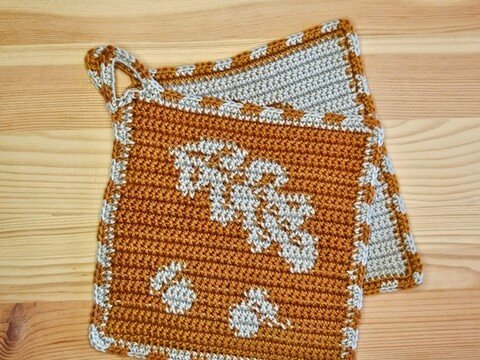 Häkelanleitung Topflappen "Herbsteichel"