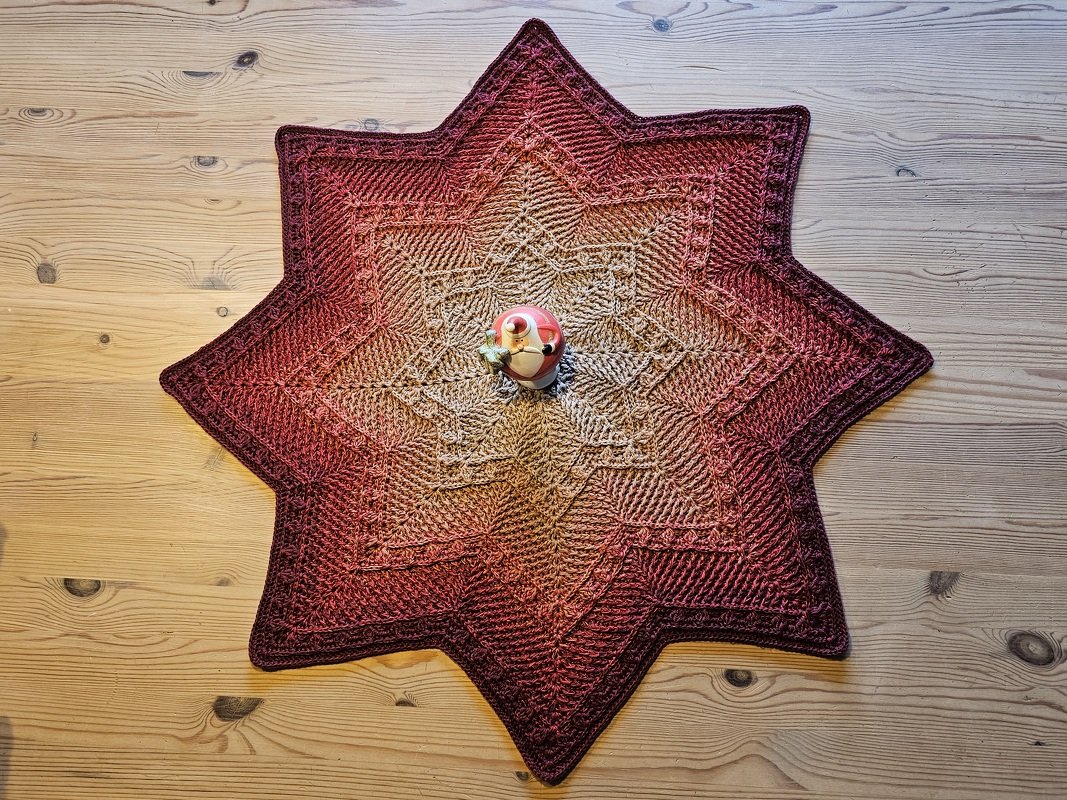 Häkelanleitung Stern Tischdecke/Kissen Alva - Bild 16