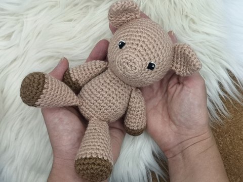 Niedliches Schweinchen Häkelanleitung von NiggyArts - Amigurumi
