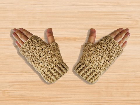 Crochet Fingerless Gloves Pattern – PDF + Video Tutorial – Beginner