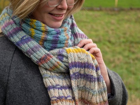 Schal im Smokmuster (28 x 200 cm)