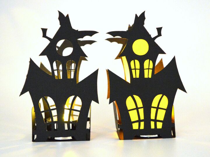 Plotterdatei Haus Gruselhaus Halloween Fledermaus Teelicht