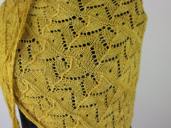 Strickanleitung asymmetrisches Dreieckstuch Joleen
