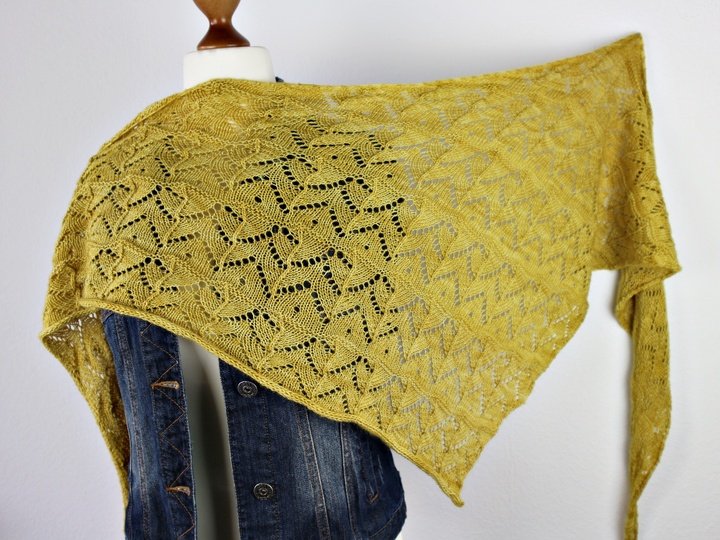 Strickanleitung asymmetrisches Dreieckstuch Joleen