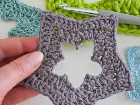 Crochet a Star for Christmas