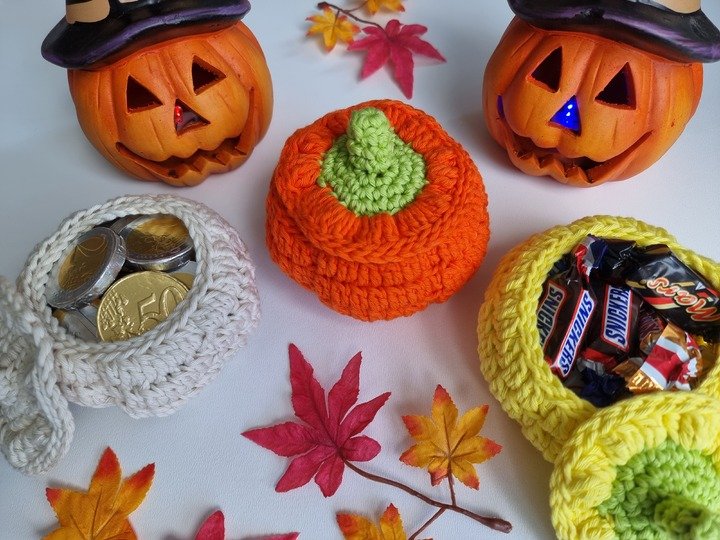 „Herbstglühen“ Deko-, Geschenkkörbchen Kürbis in 2 Gr. PDF-Häkelanleitung