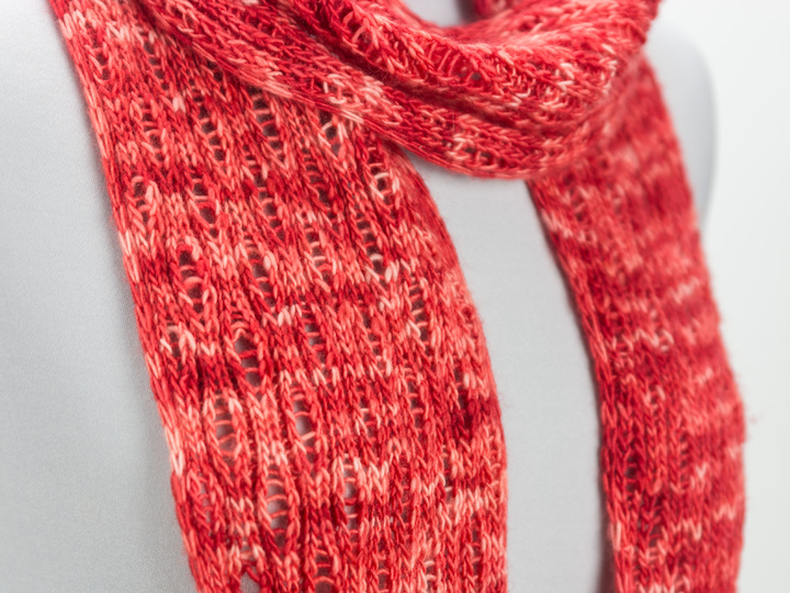 Strickanleitung Mini-Schal Happy Hour mit Fallmaschenmuster