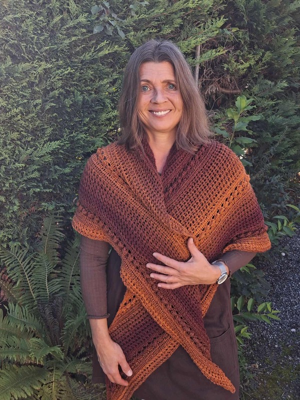 Dreieckstuch häkeln – Anleitung „Akiko“ für kuschelige Herbsttage - Bild 25