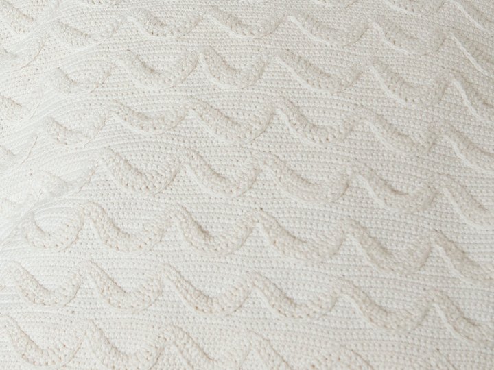 Häkelanleitung Kissenbezug Sandstrand (weißes Wellenmuster)