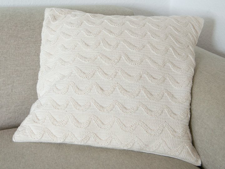 Häkelanleitung Kissenbezug Sandstrand (weißes Wellenmuster)