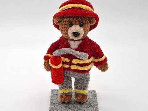 Feuerwehr-Bär