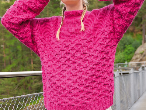 Strukturmuster-Pulli mit Stehkragen