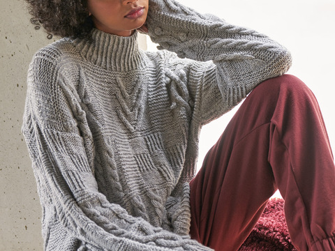 Grauer Mustermix-Pulli