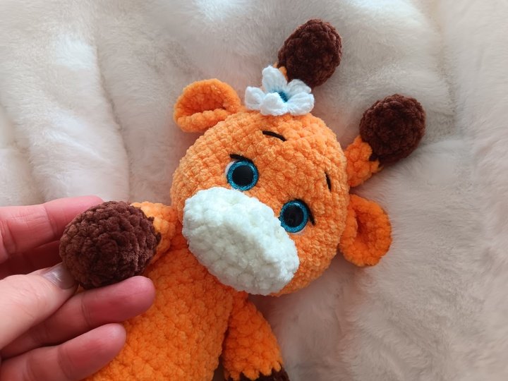 Plush Giraffe Crochet Pattern
