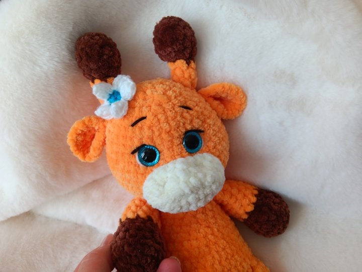 Plush Giraffe Crochet Pattern