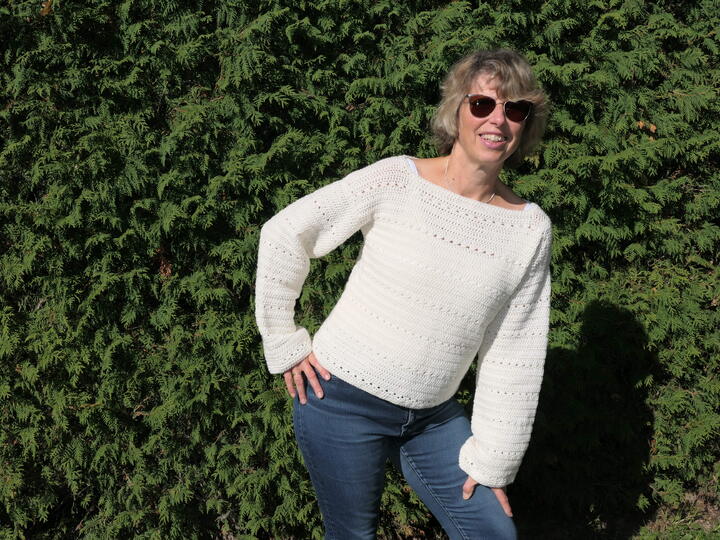 Häkelanleitung Pullover Cremosa - zeitlos schöner Damenpullover in Wollweiß