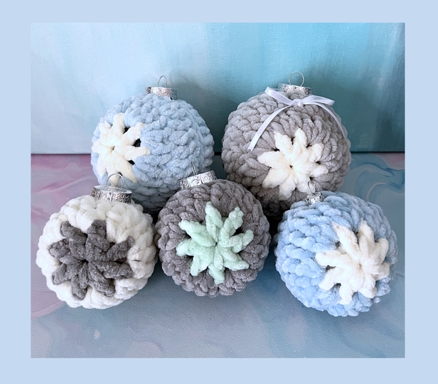 Cozyballs Nr. 1 Christbaumkugeln aus Chenillewolle, Häkelanleitung PDF