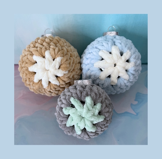 Cozyballs Nr. 1 Christbaumkugeln aus Chenillewolle, Häkelanleitung PDF