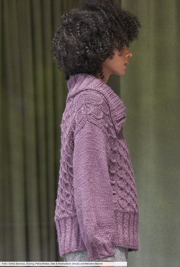 Zopfmuster-Pulli mit großen Kragen
