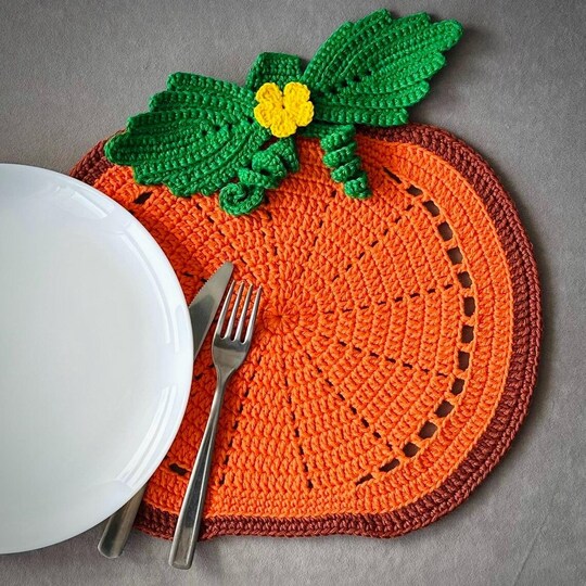 Crochet Pattern Pumpkin Placemat for Halloween Table Decor