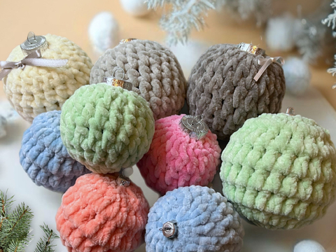 Crochet Pattern Chunky Christmas Balls "Cozyballs No. 2", soft & cosy