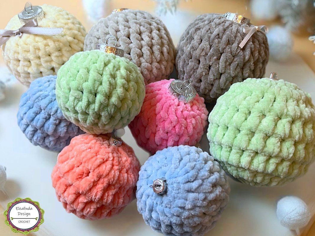 Crochet Pattern Chunky Christmas Balls "Cozyballs No. 2", soft & cosy