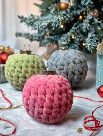 Crochet Pattern Chunky Christmas Balls "Cozyballs No. 2", soft & cosy