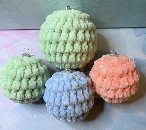 Crochet Pattern Chunky Christmas Balls "Cozyballs No. 2", soft & cosy