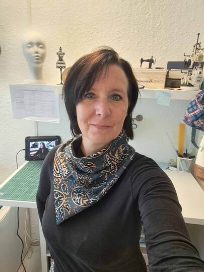 Schnittmuster Dreiecksschal in Loopschalform nähen – „Vor Kälte geschützt“