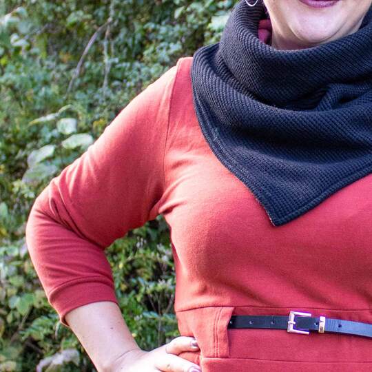 Schnittmuster Dreiecksschal in Loopschalform nähen – „Vor Kälte geschützt“