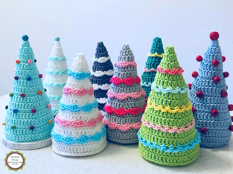 Häkelanleitung Tannenbaum mit zweierlei Girlanden Weihnachtsdeko, PDF