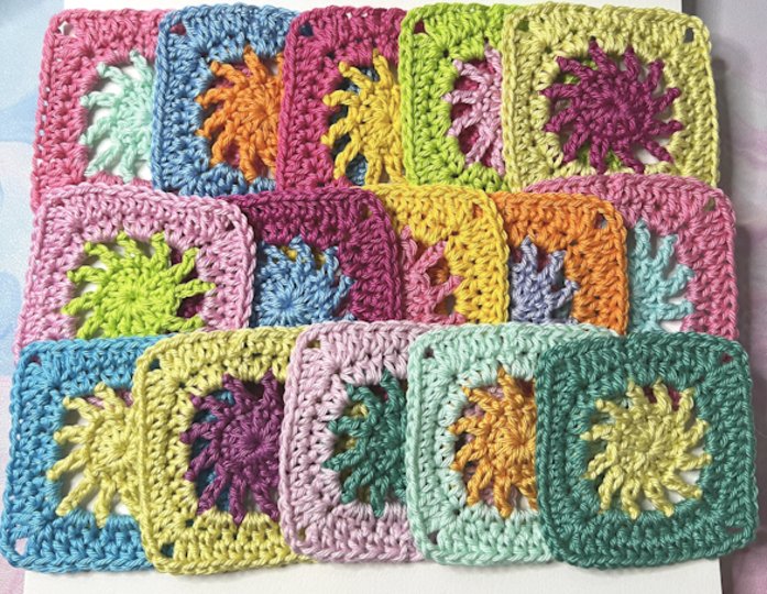 Crochet Pattern Sunrise Granny Square Lampions, cute lanterns, 2 sizes, PDF