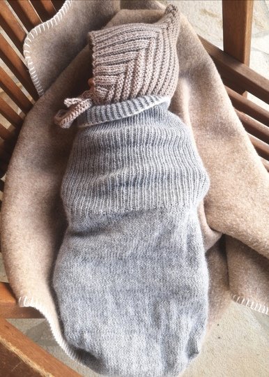 Knitting pattern baby swaddle wrap bag | baby sleeping sack like a cocoon