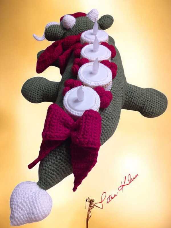 Häkelanleitung / Amigurumi / Adventsdrache
