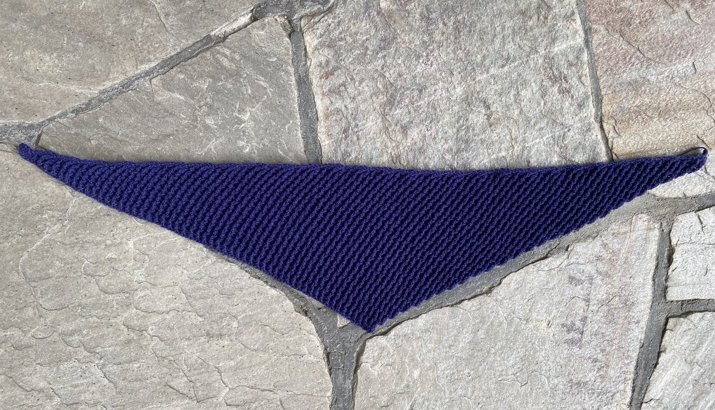 Crochet pattern mini shawl Tae