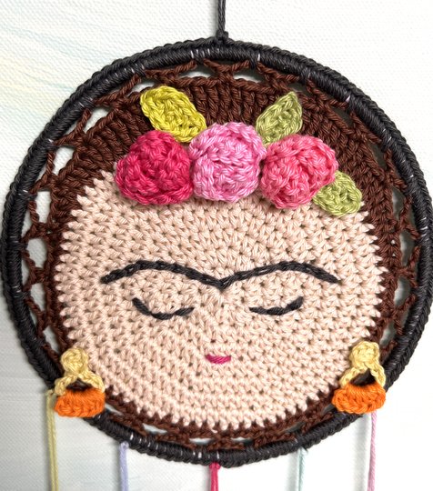 Traumfänger "Mexican Beauty" Frau mit Blumenkrone, 2 Größen Häkelanleitung
