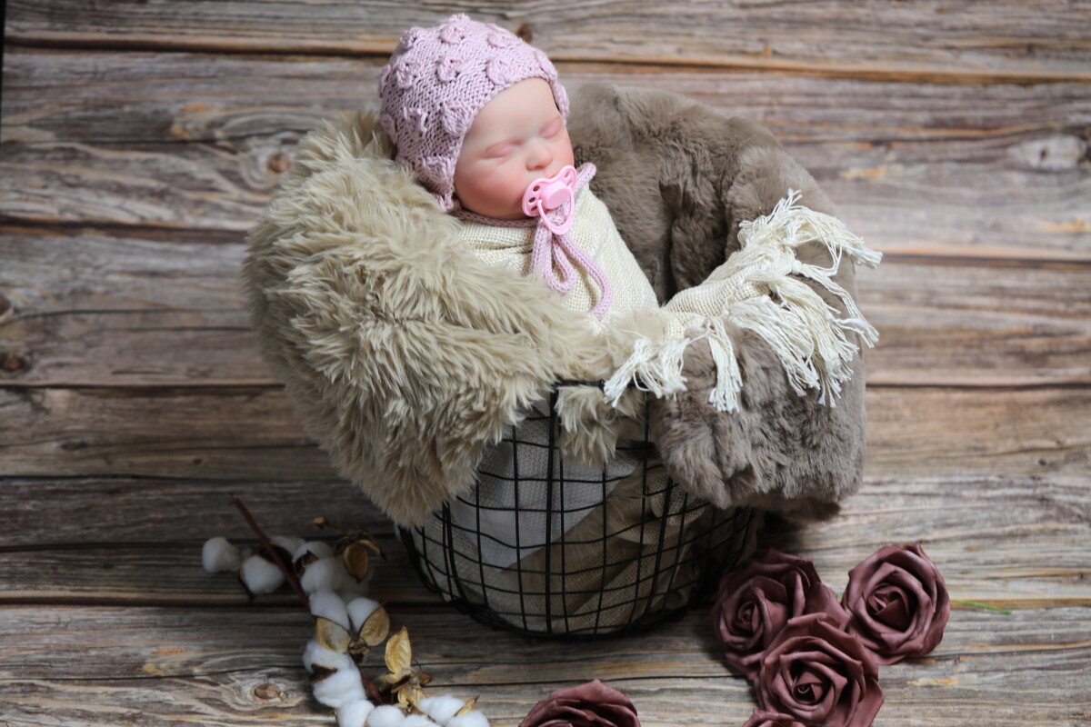 Mulberry cap/bonnet knitted in a mulberry pattern No. 002 - Image 6